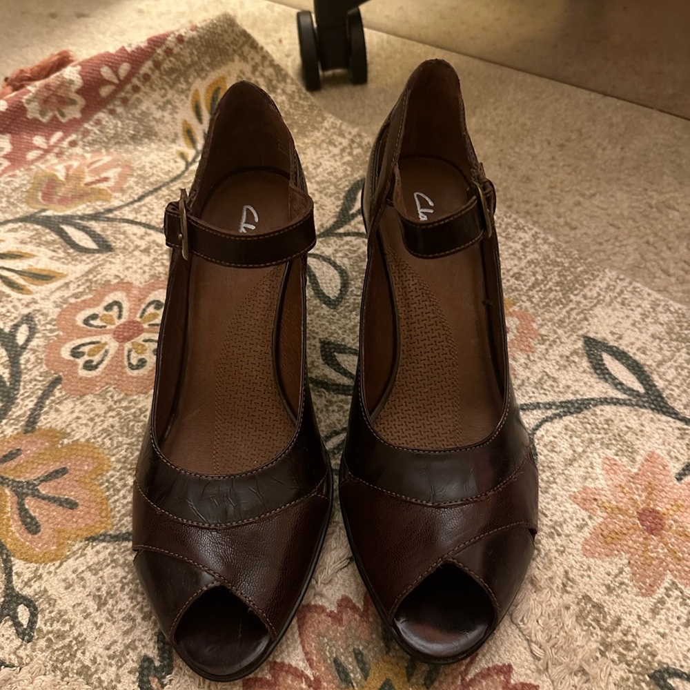Women shoes size 9